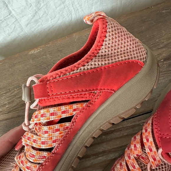 Chico’s water shoes size US 13 - Picture 5 of 5